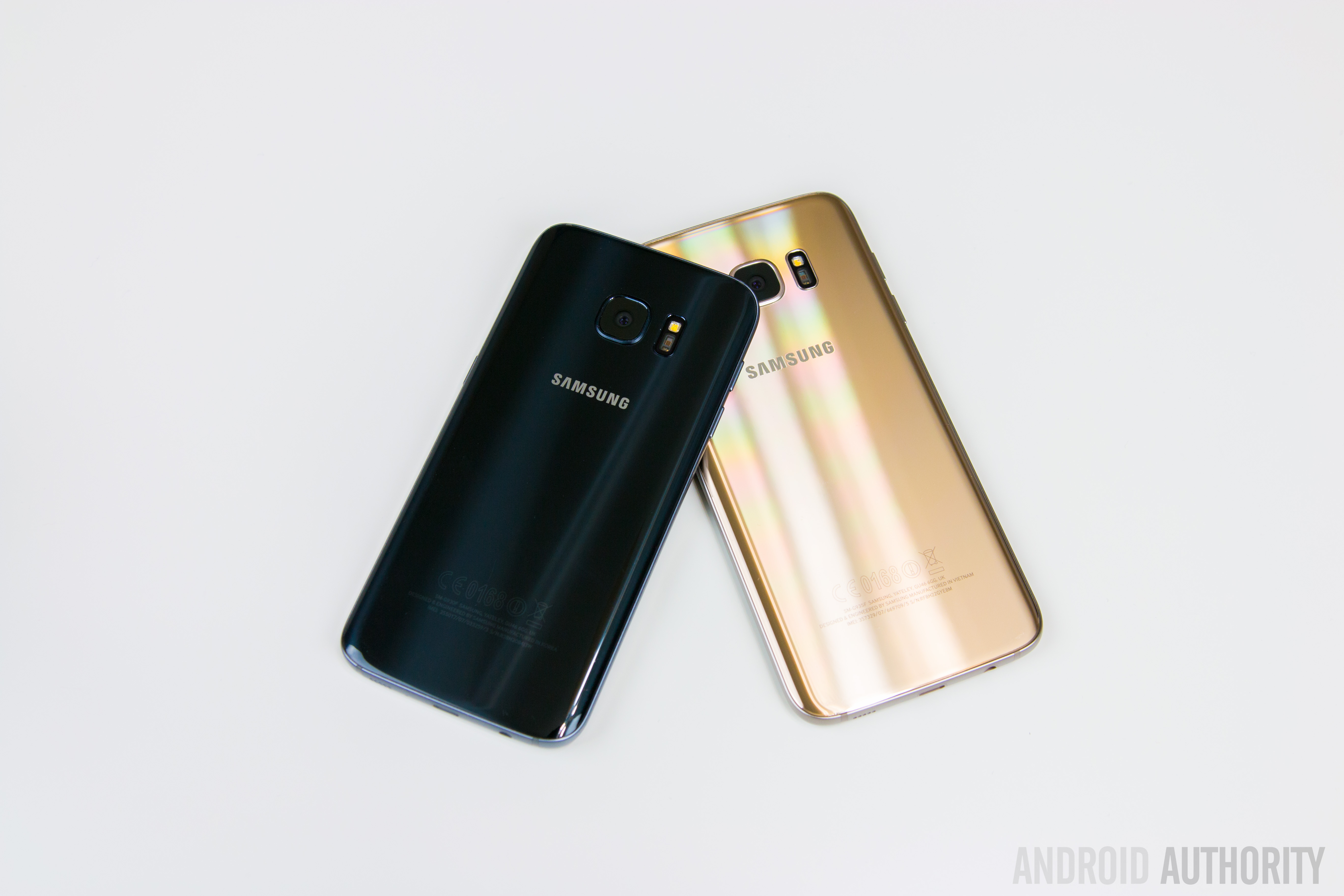 三星Galaxy S7 vs S7 Edge-11