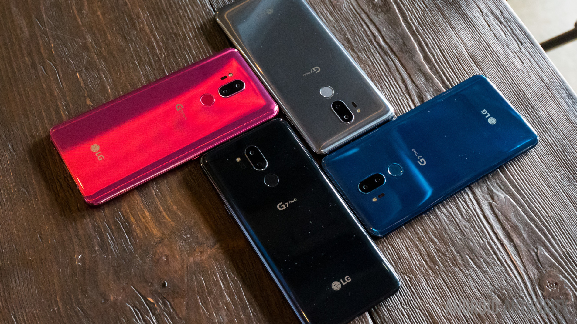 LG G7 ThinQ颜色组合。