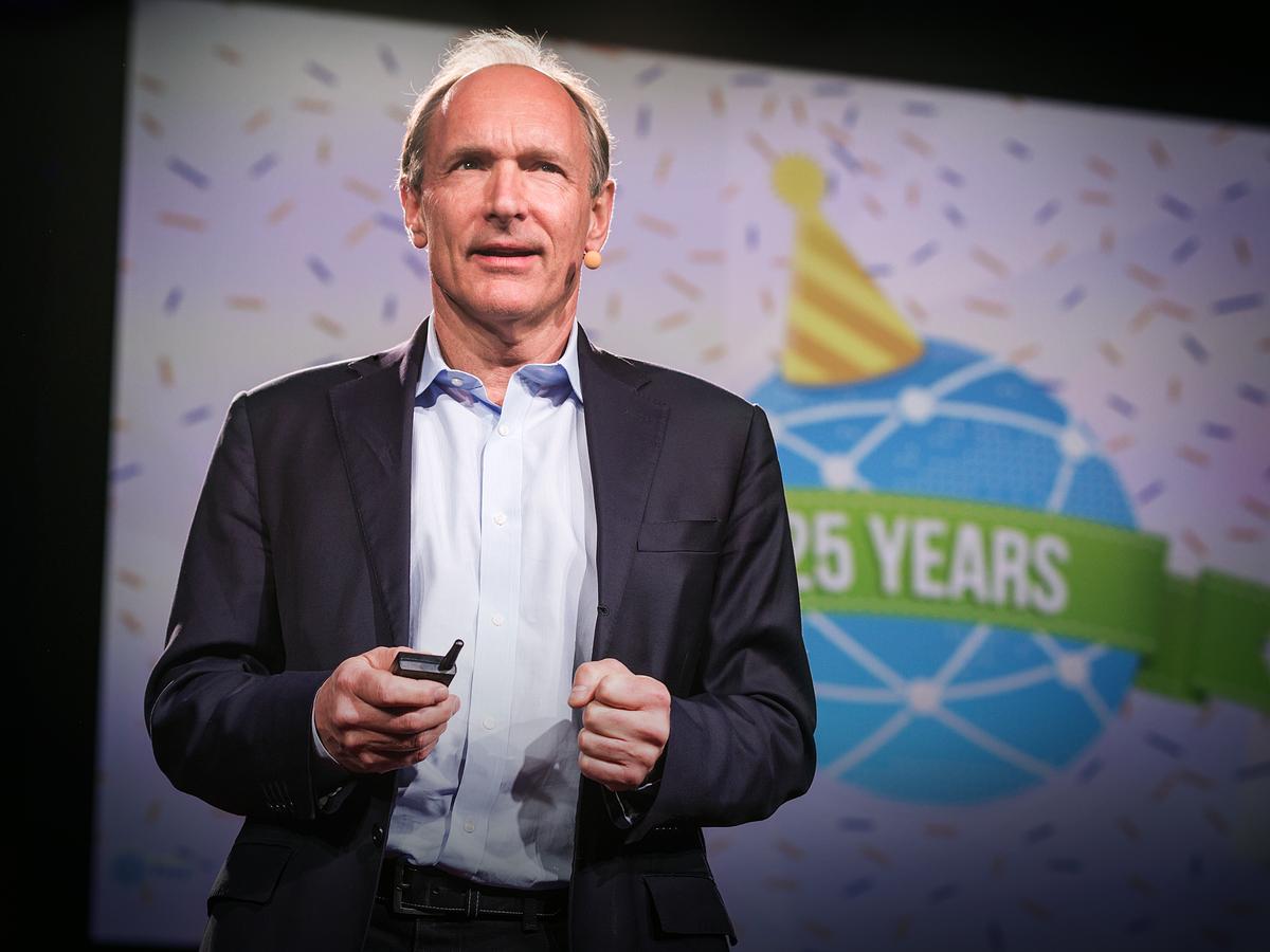 Tim Berners-Lee的图像进行了TED演讲。