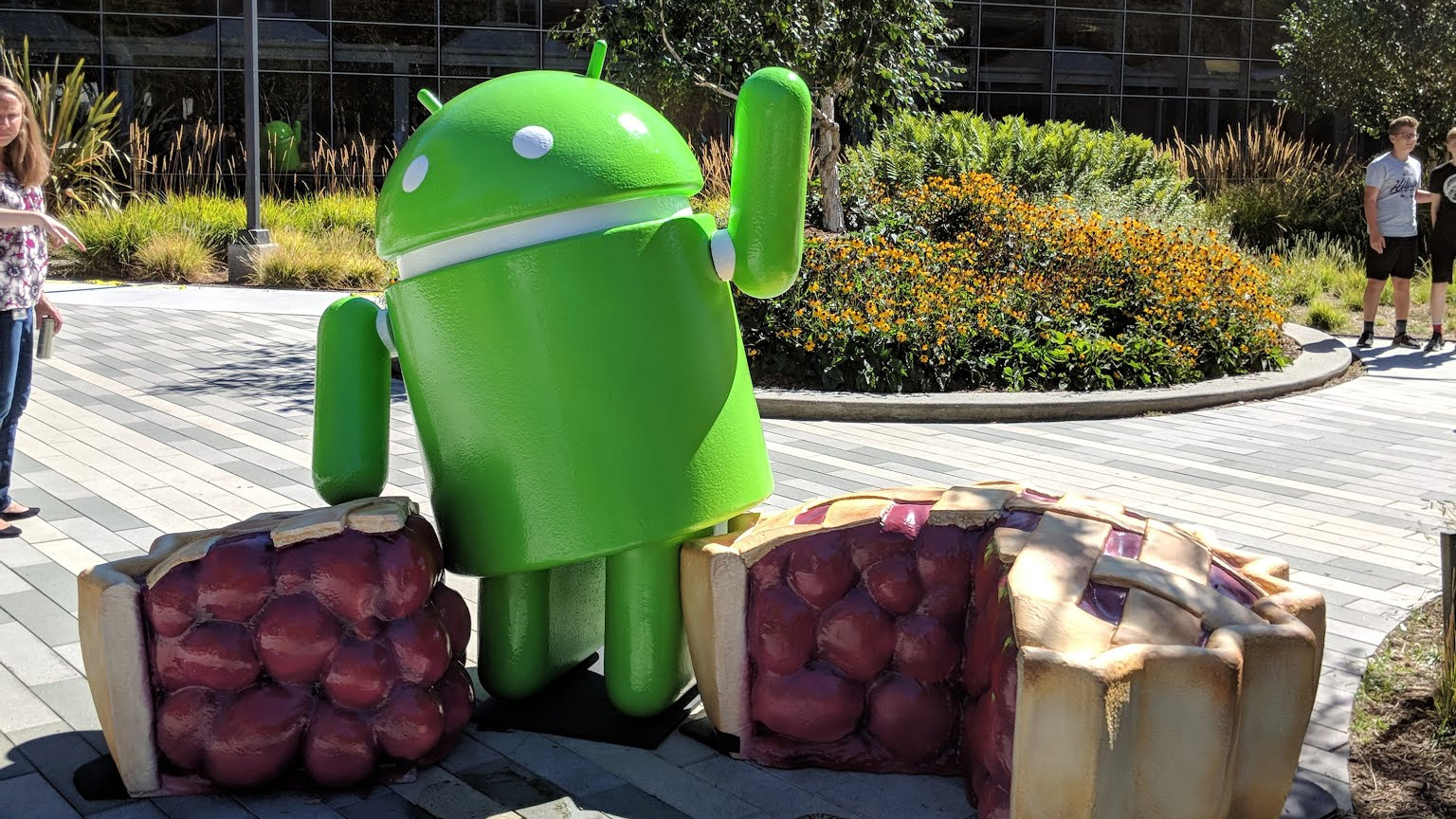 bob体育提现Android Pie雕像