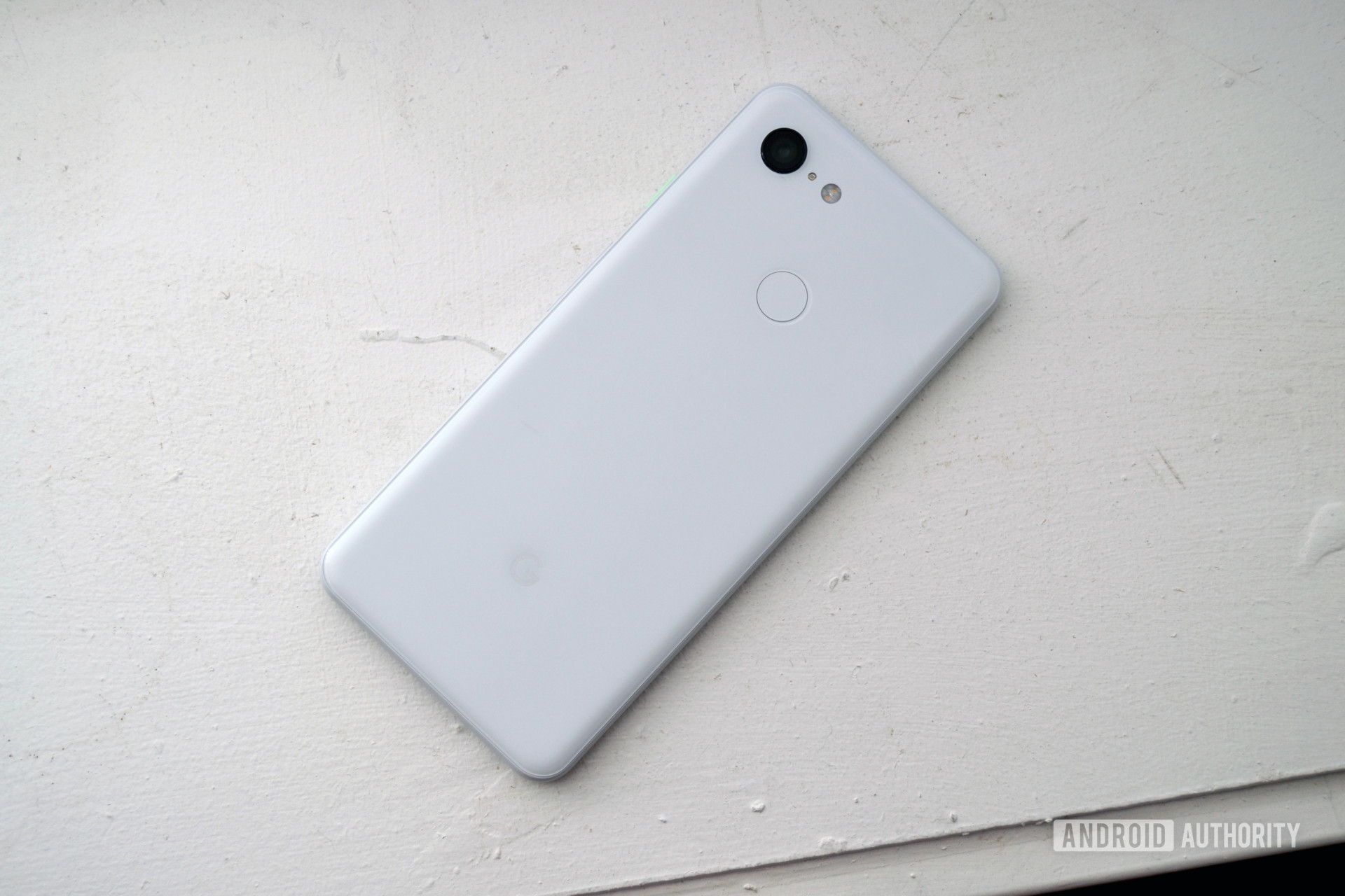Google Pixel 3明显白色设计