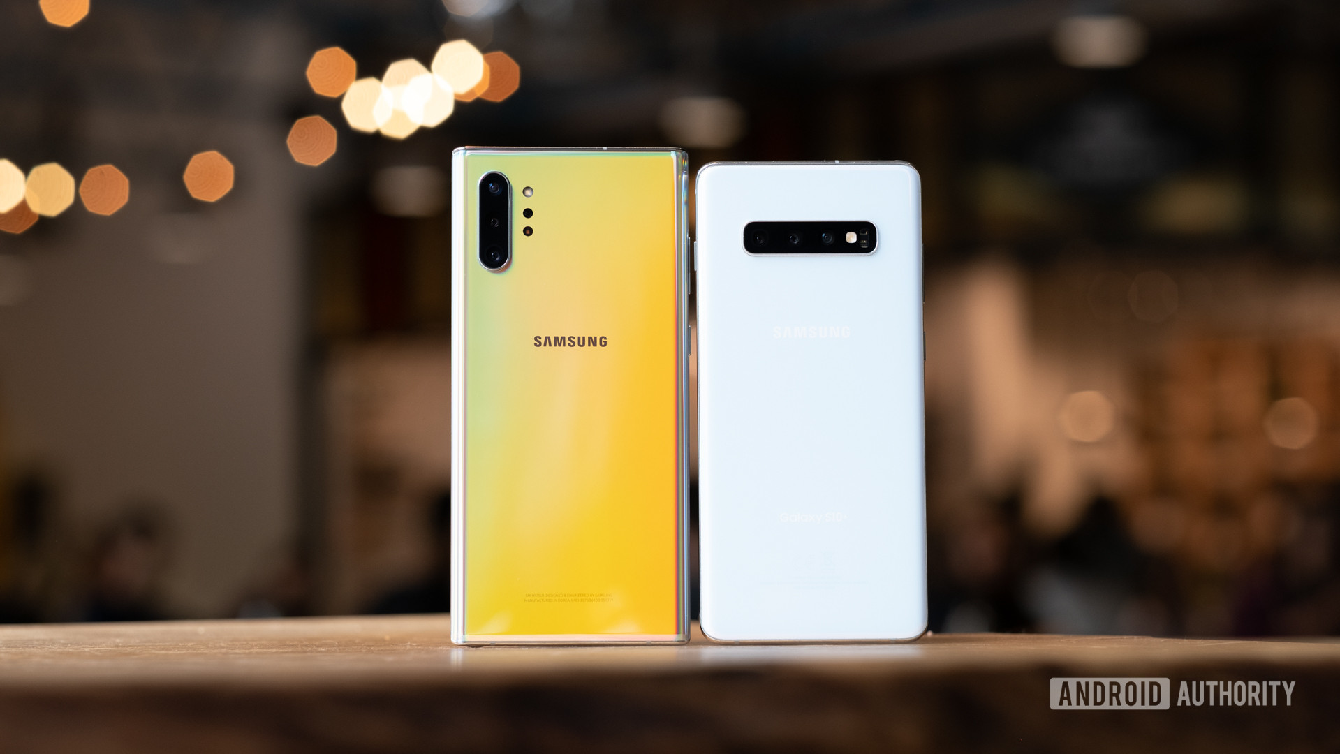 三星Galaxy Note 10 Plus Back vs Samsung Galaxy S10 Plus 2