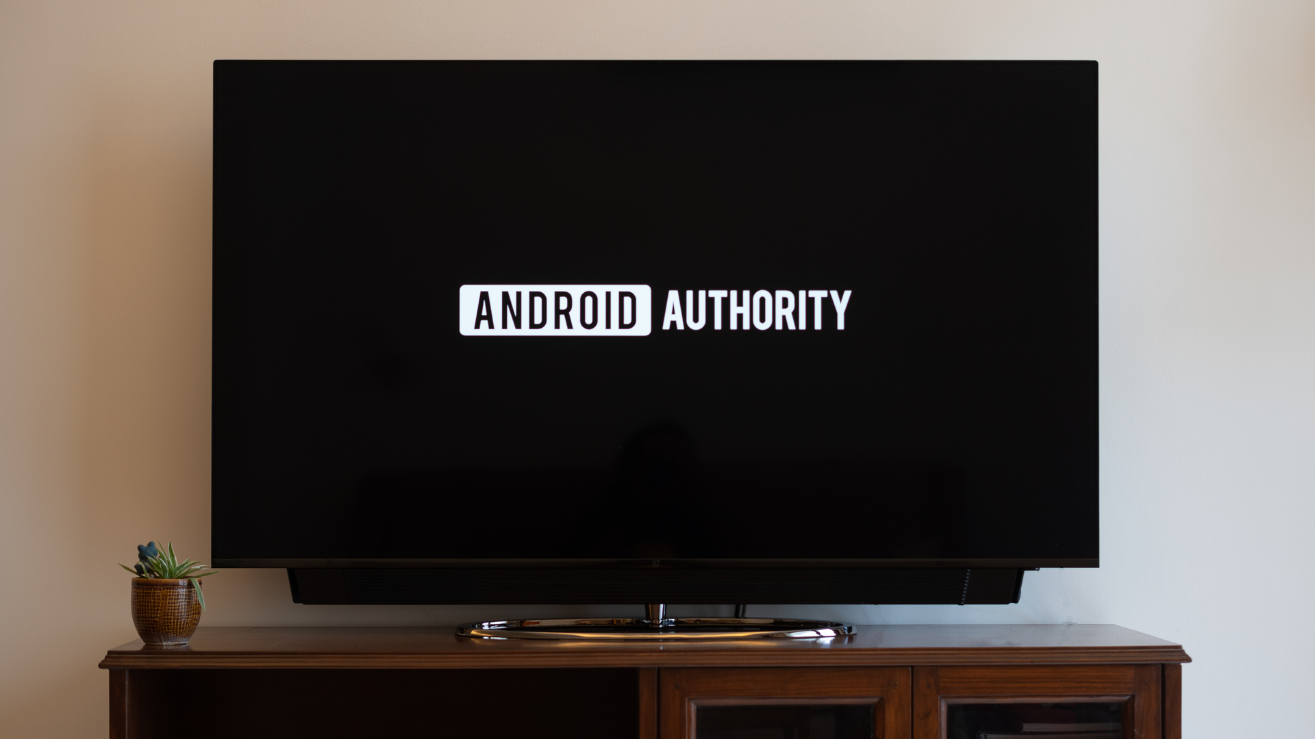 带有Android权威徽标的Onbob体育提现bob哪个彩靠谱ePlus电视
