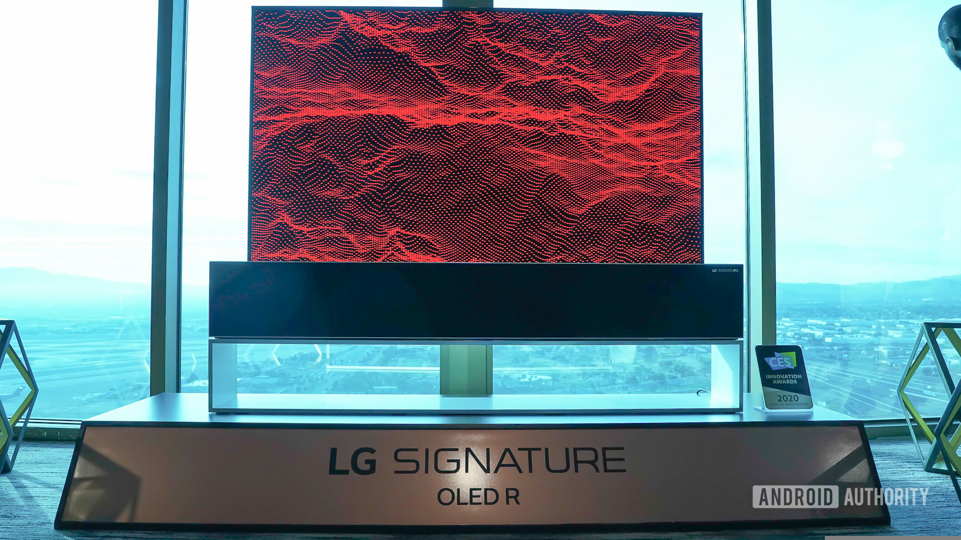 LG OLED签名R电视