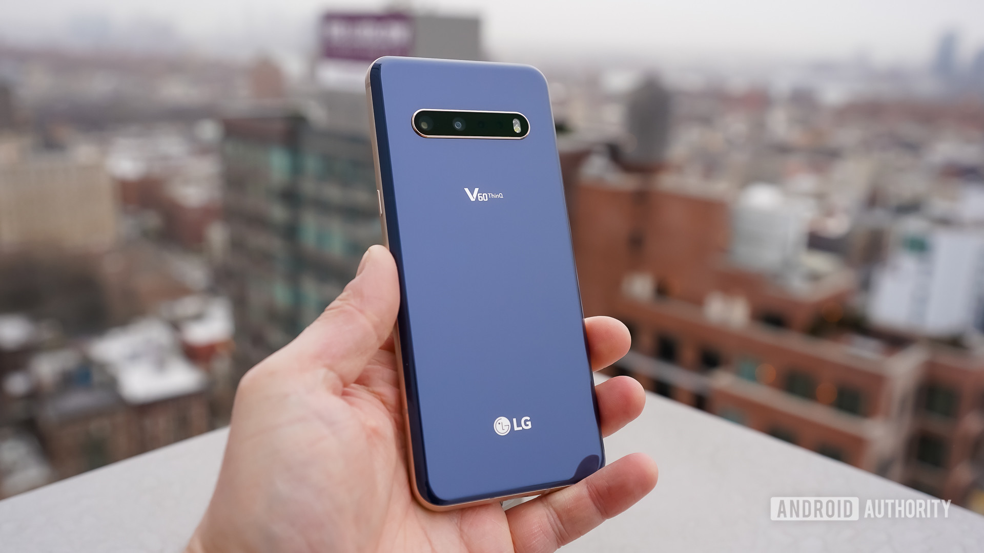 LG V60 TOLQ 5G后面板蓝色