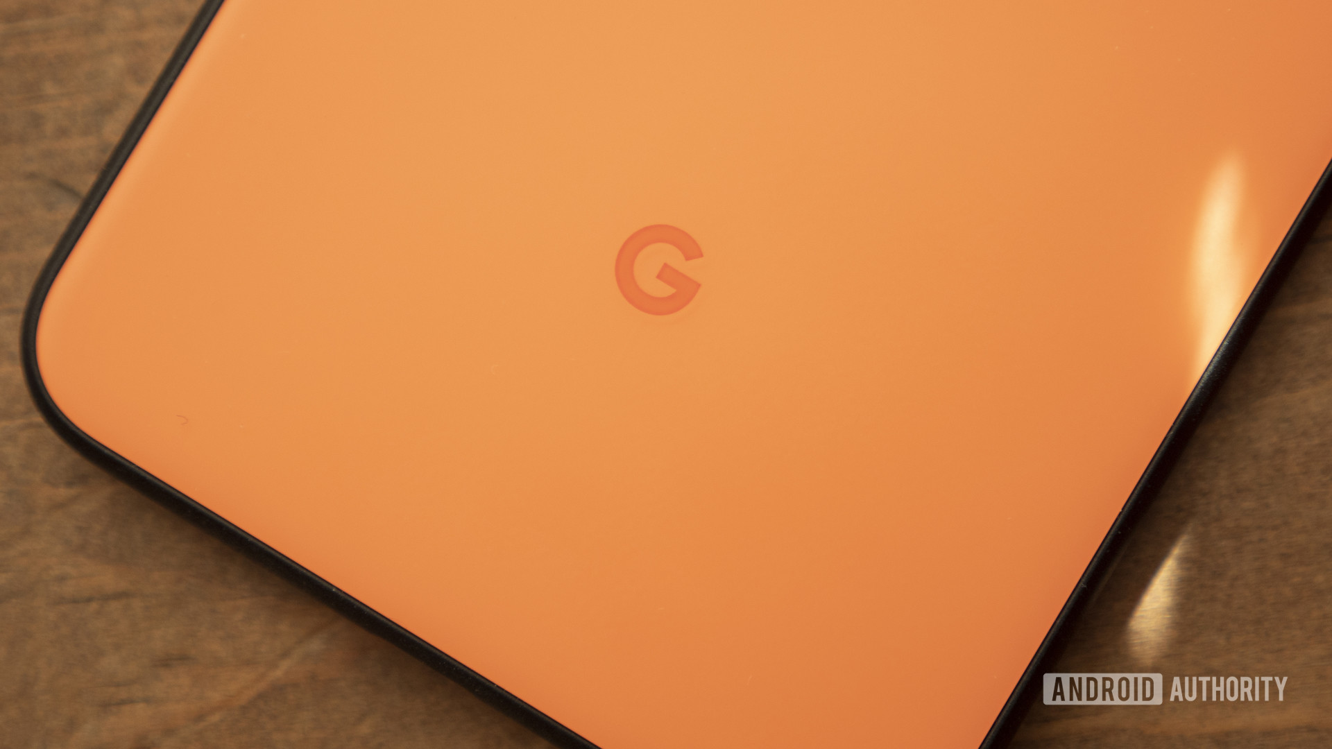 Google Pixel 4 XL哦，所以橙色Google徽标2