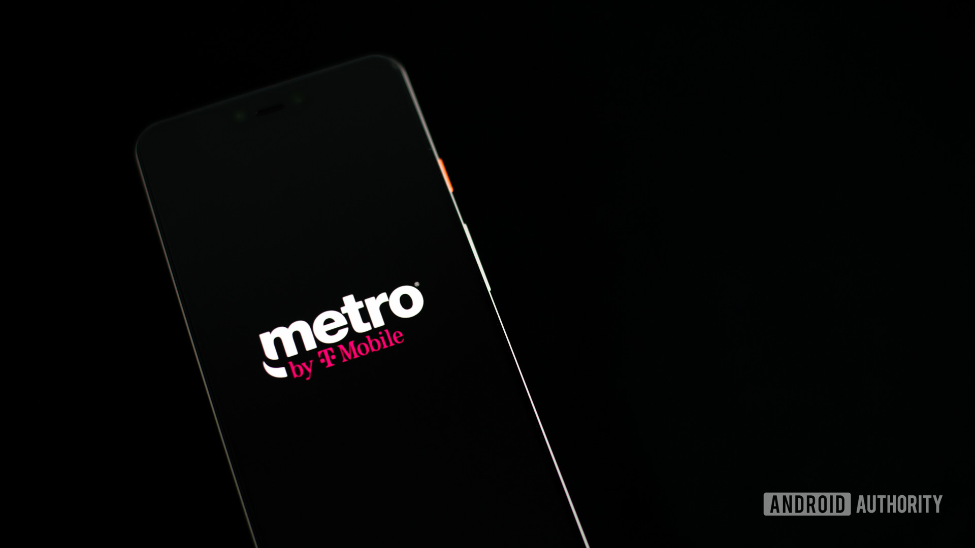 Metro By T Mobile徽标在电话库存照片2