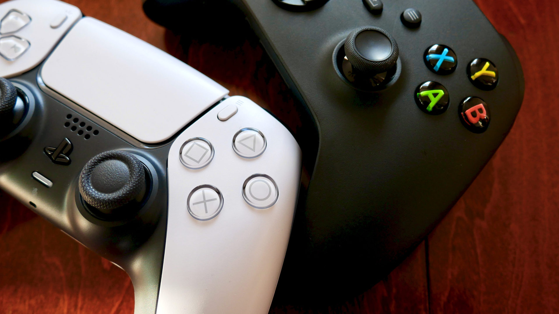 PS5 vs Xbox系列X控制器2