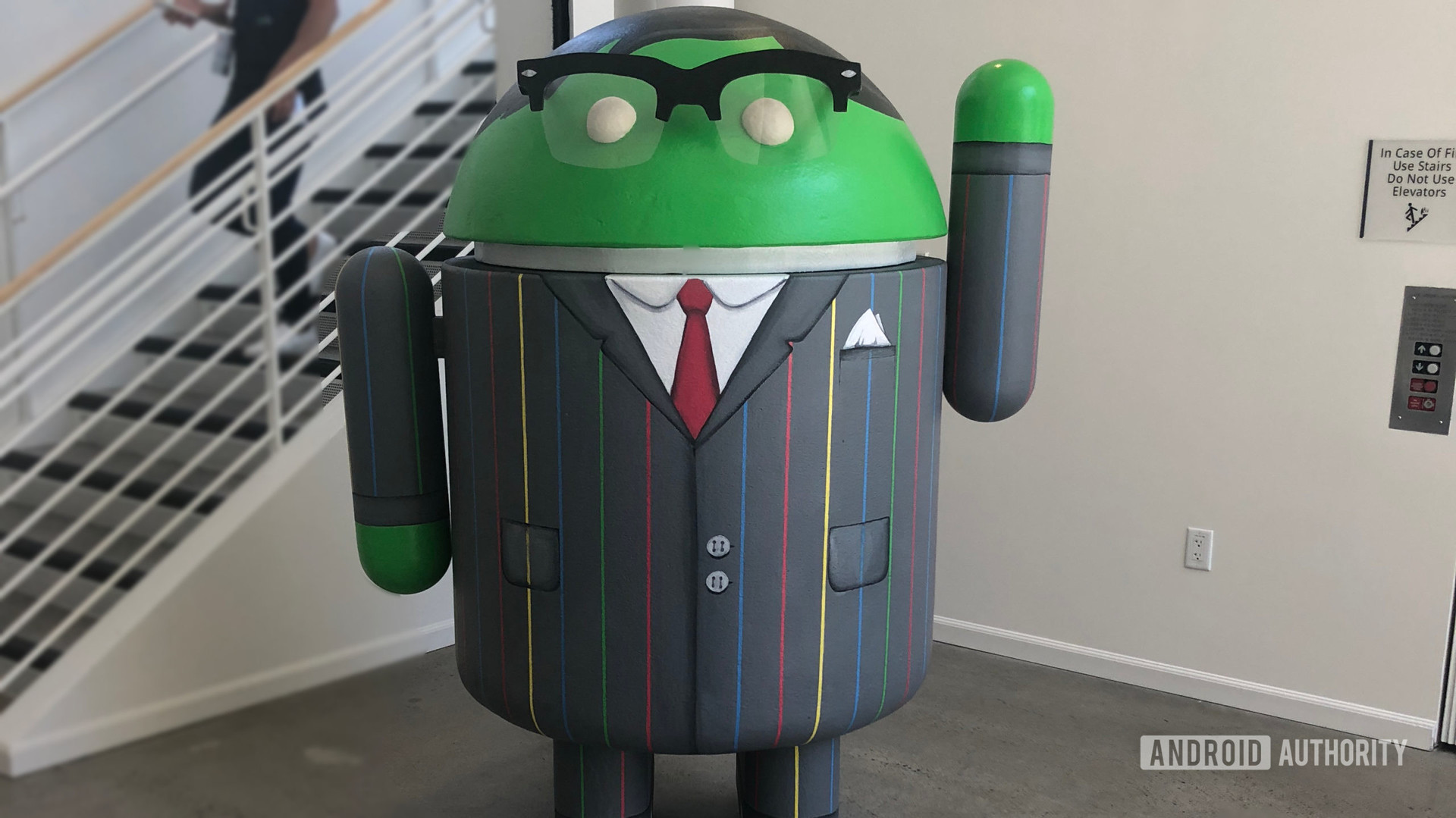 bob体育提现Google总部的Android雕像