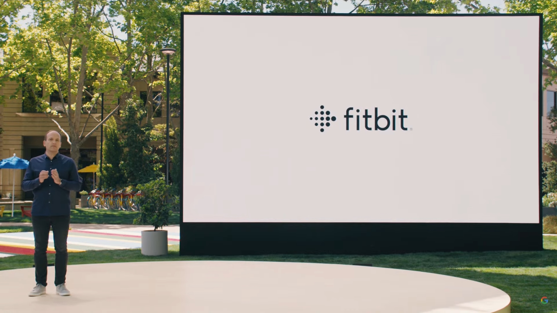 Google IO 2021 Bjorn Kilburn谈论Fitbit Parehers