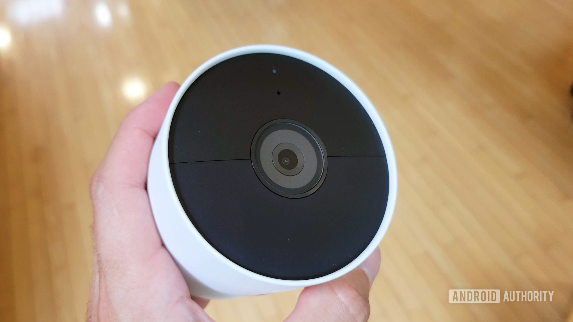 Google Nest Cam评论2021正面