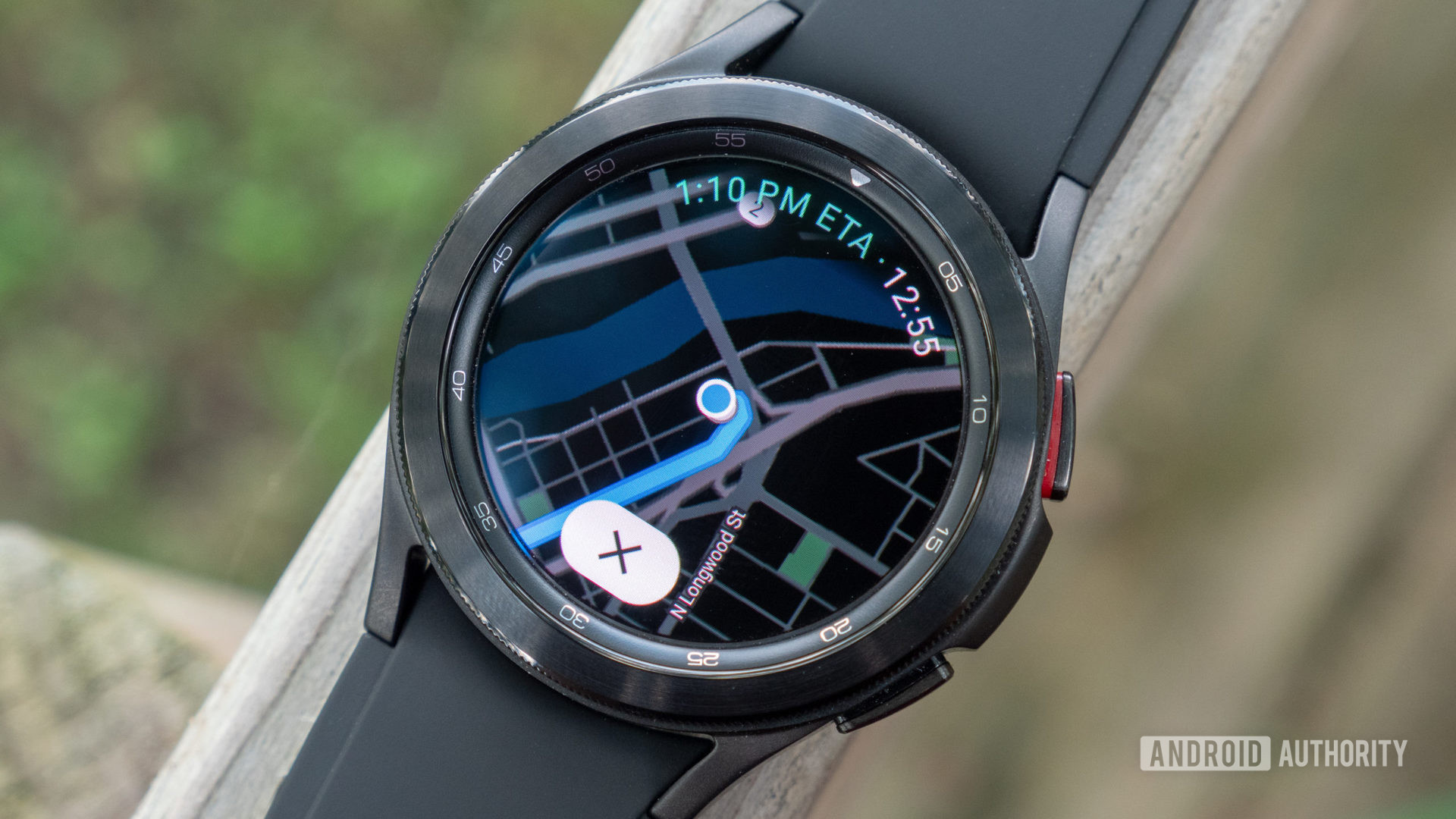 三星Galaxy Watch 4上的新Google Maps应用程序。