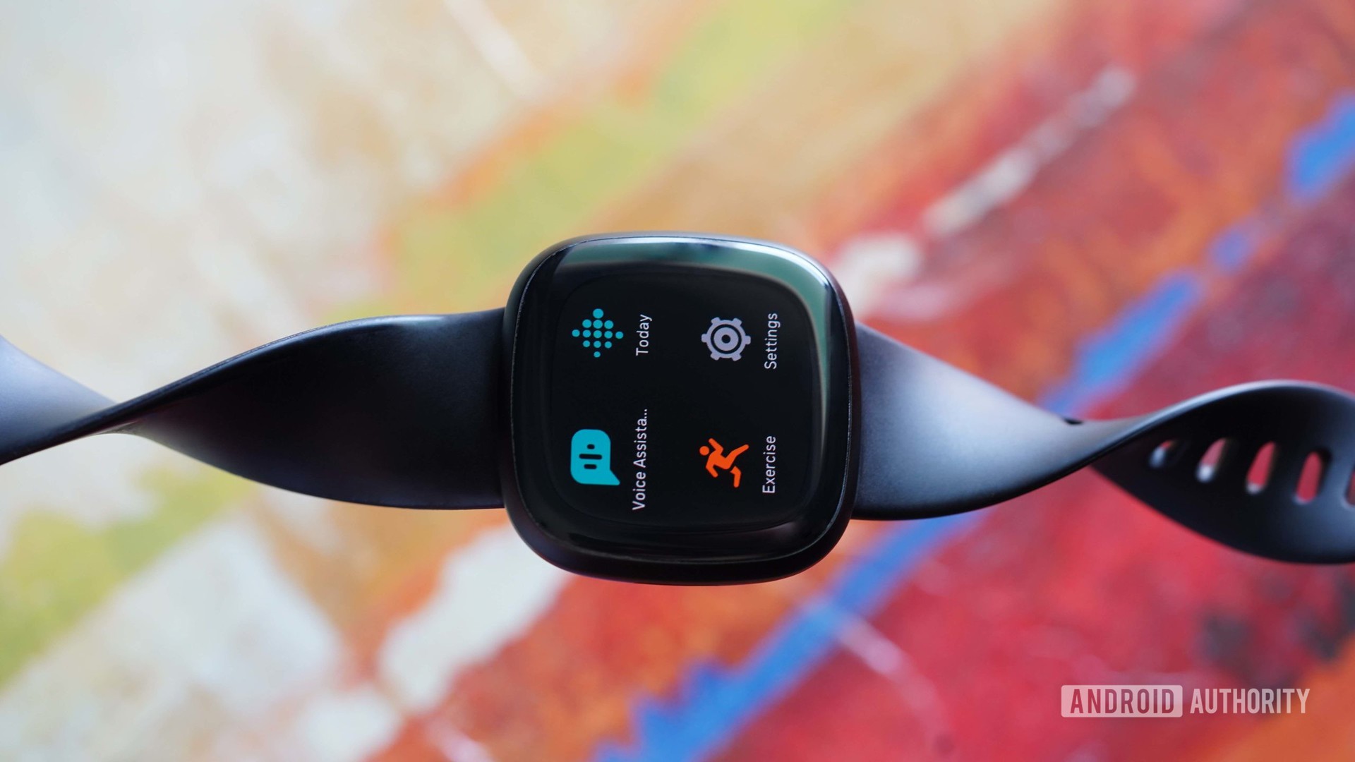 Fitbit Versa 3依靠抽象，丰富多彩的背景。