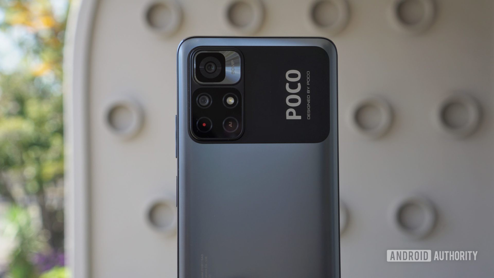Poco M4 Pro后盖和相机