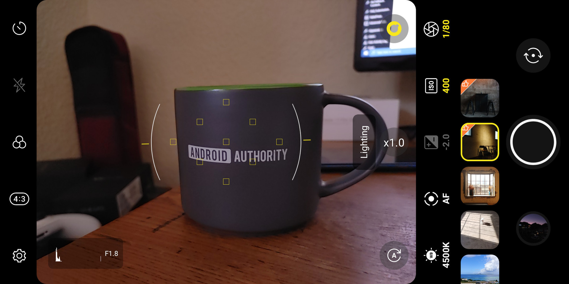 LG V60手动模式图形为桌子上的Android权威杯子的照片。bob哪个彩靠谱bob体育提现